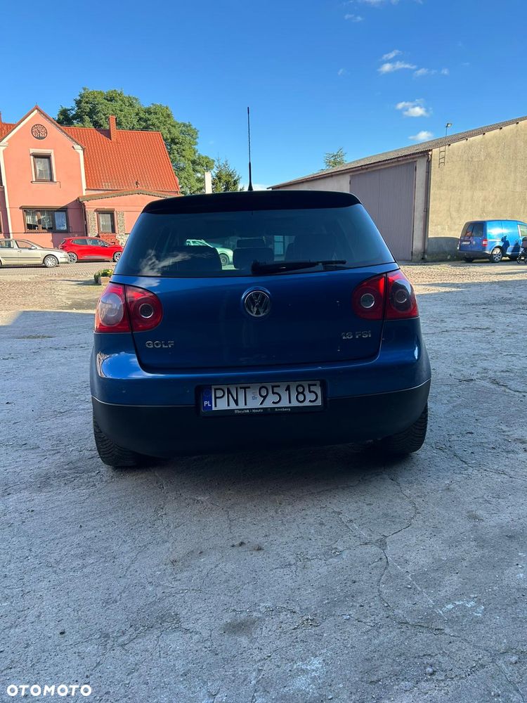 Volkswagen Golf 1.6 FSI Tour - 4