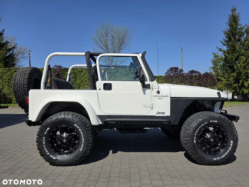 Jeep Wrangler - 31