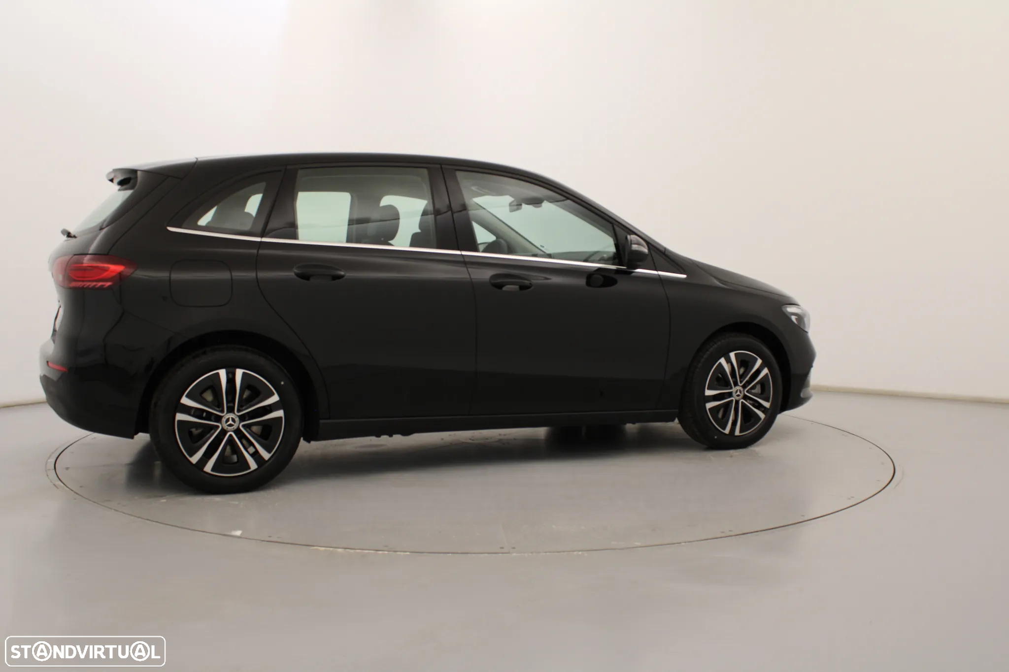 Mercedes-Benz B 250 e - 5