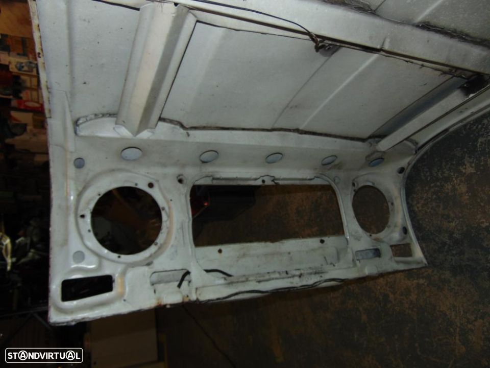 Renault 4L capot - 4