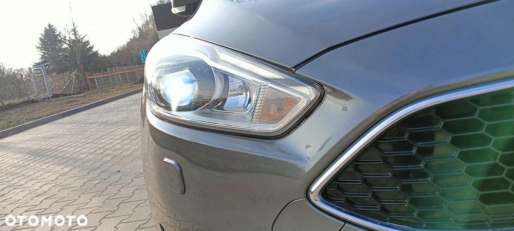 Ford Focus 1.5 TDCi DPF Start-Stopp-System ST-Line - 34