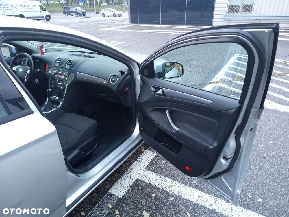 Ford Mondeo 2.0 TDCi Titanium - 9