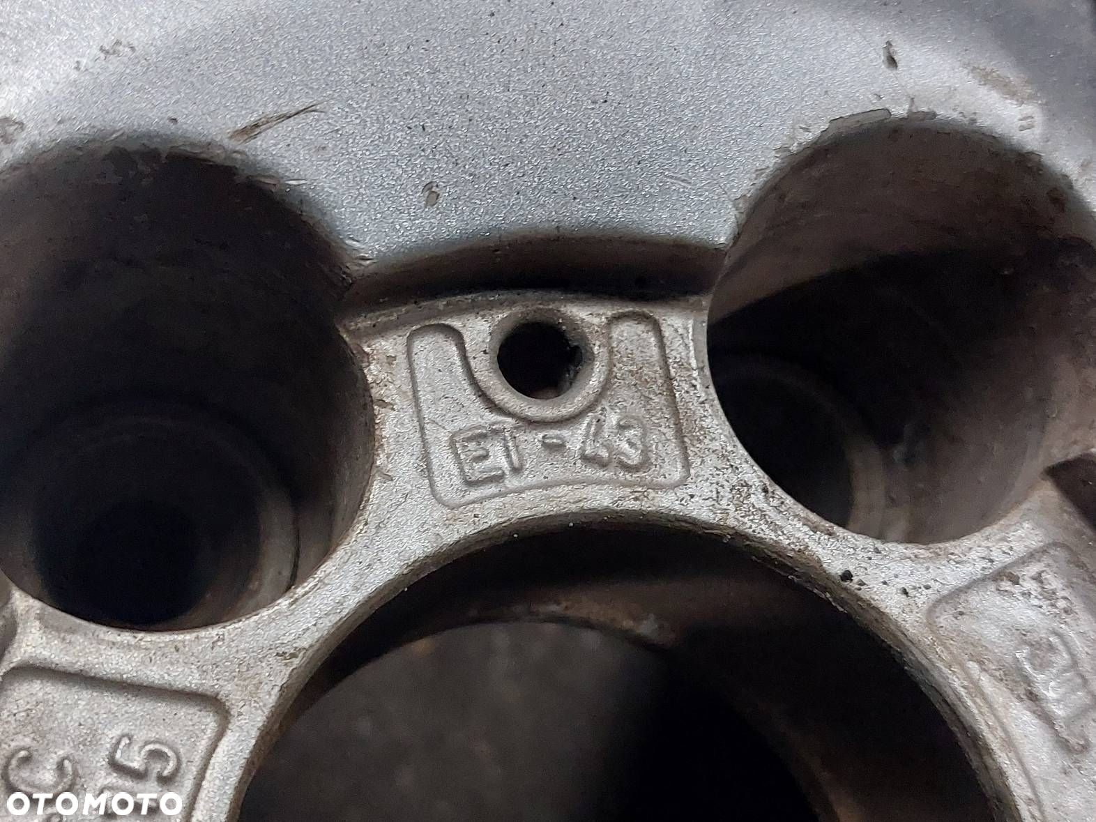 FELGI ALUMINIOWE 2 SZT 5x110 6Jx15 ET43 FI65,1 OPEL ZAFIRA A - 7