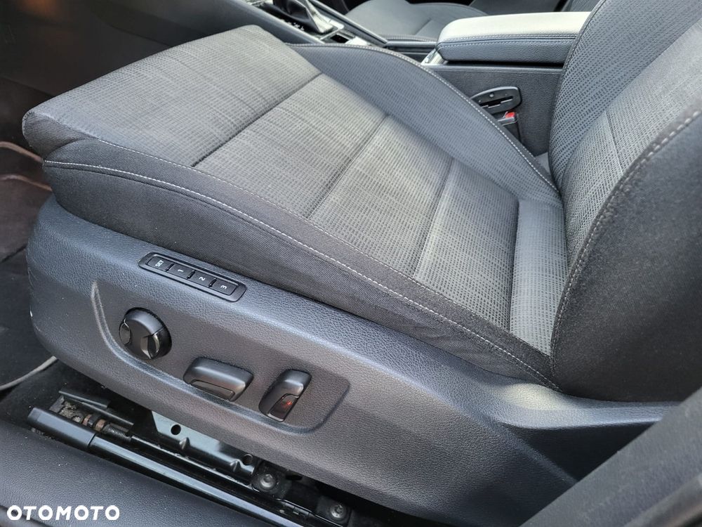 Skoda Superb 2.0 TDI Ambition DSG - 21