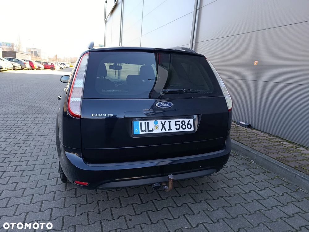 Ford Focus 1.6 16V Style - 25