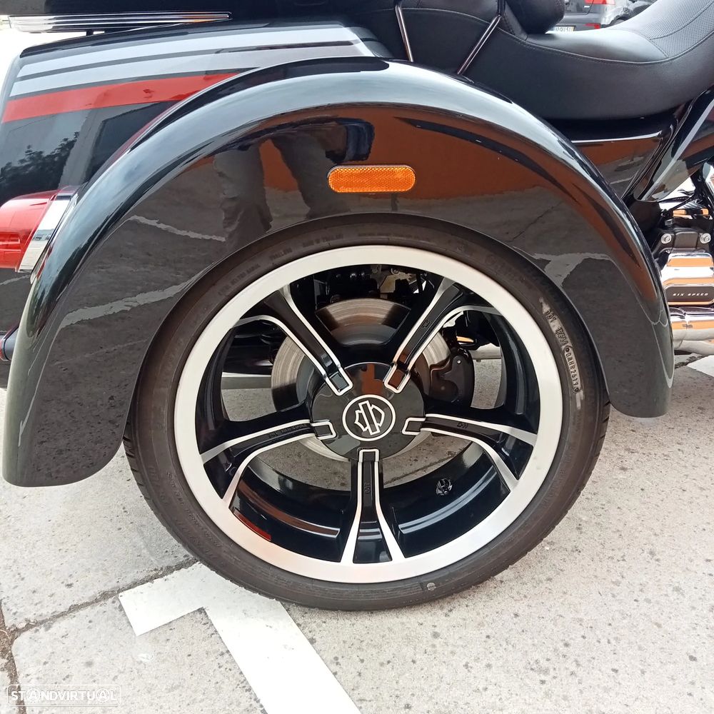 Harley-Davidson Tour CVO - 8