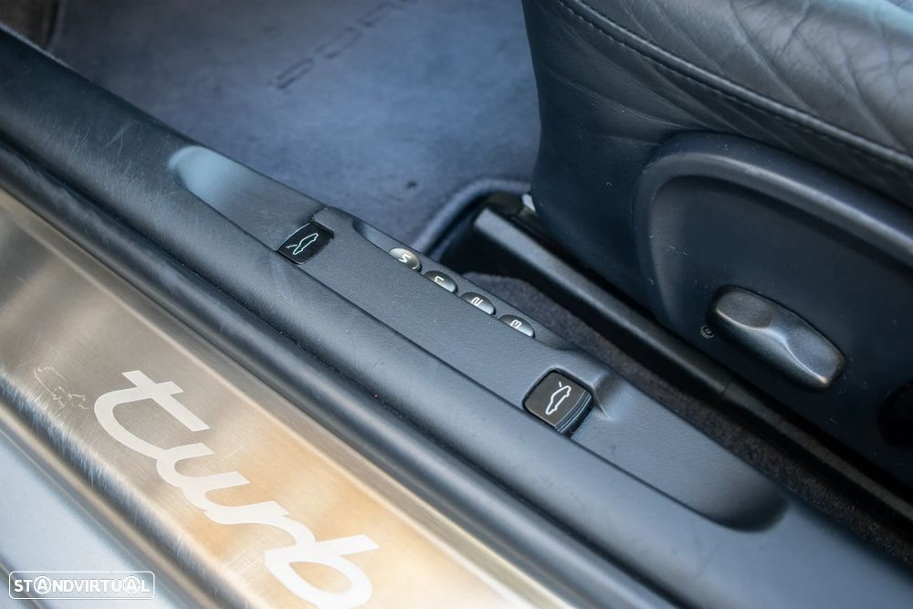 Porsche 911 (996) Turbo - 9