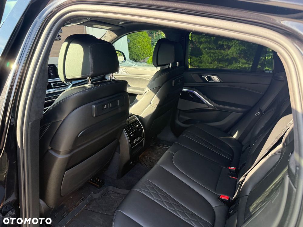 BMW X6 xDrive40i - 13