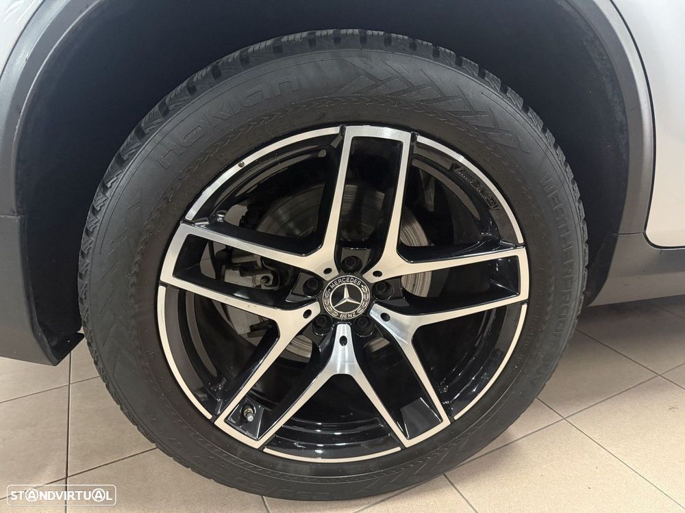 Mercedes-Benz GLC 250 d Coupe 4Matic 9G-TRONIC AMG Line - 29