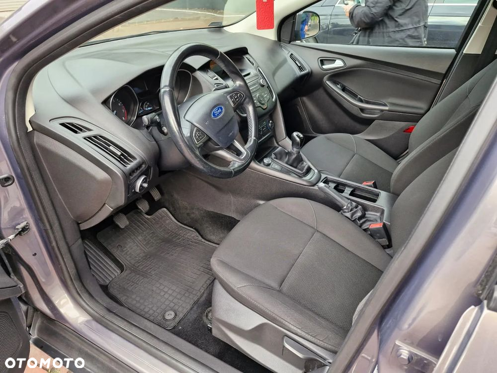Ford Focus 1.0 EcoBoost 99g Trend Sport - 11