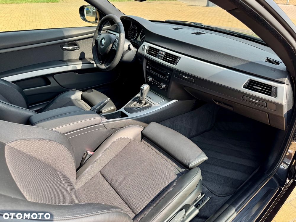 BMW Seria 3 320i - 19