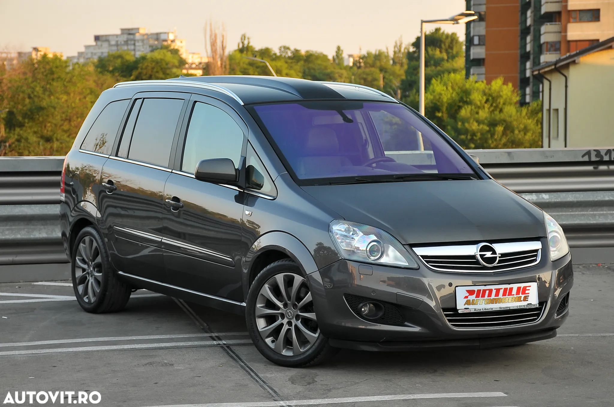 Opel Zafira 1.9 CDTI First Edition - 1