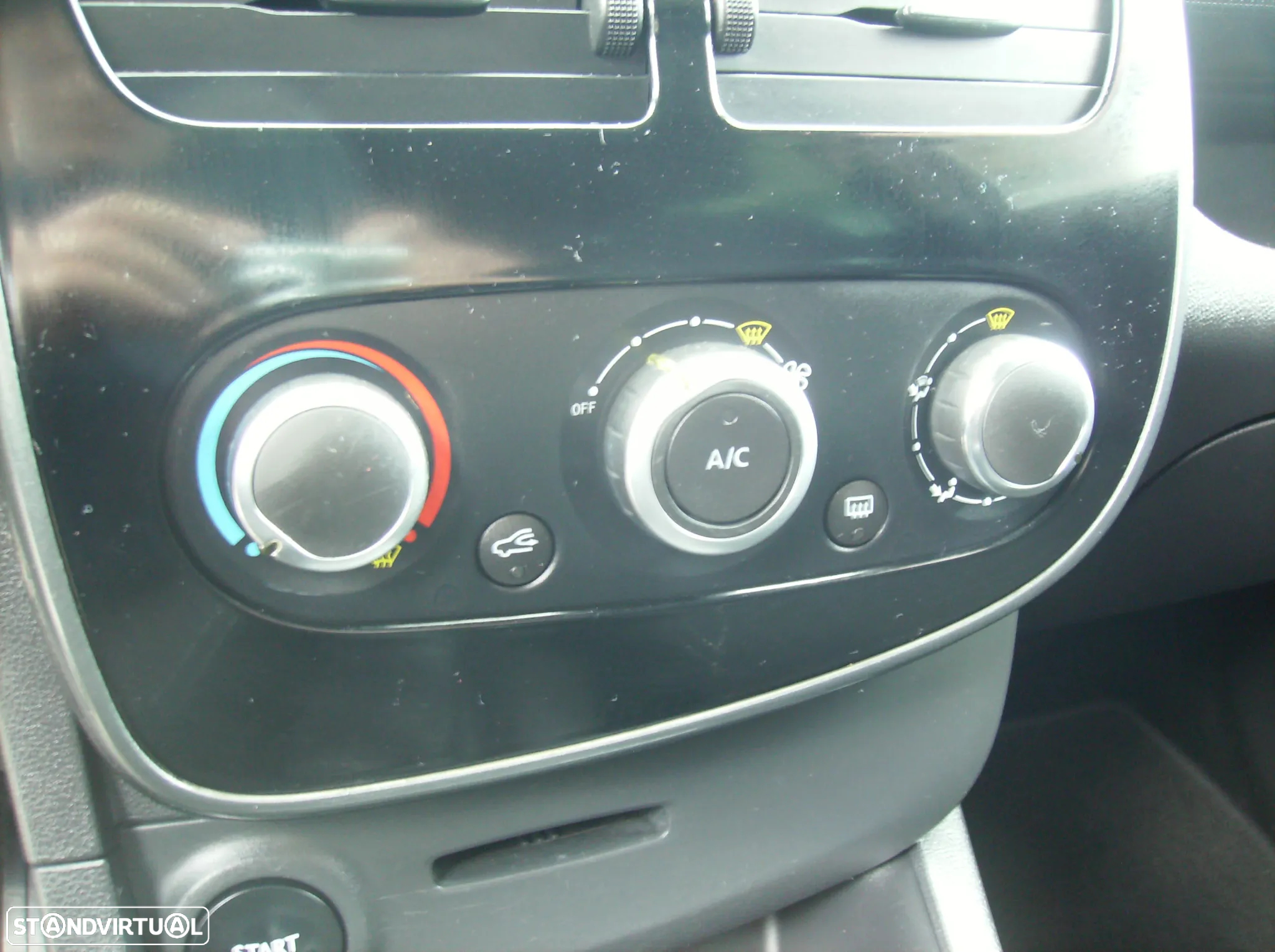 Renault Clio 0.9 TCe Limited Edition - 24