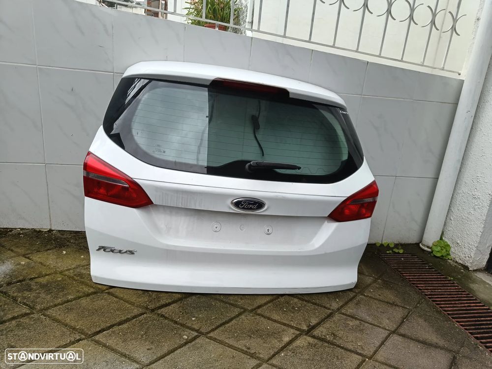 Tampa mala Ford focus Sw carrinha 2017 - 3