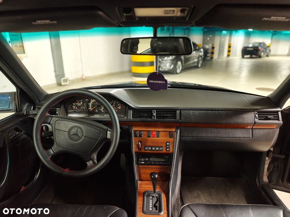 Mercedes-Benz Klasa E 320 Avantgarde - 18