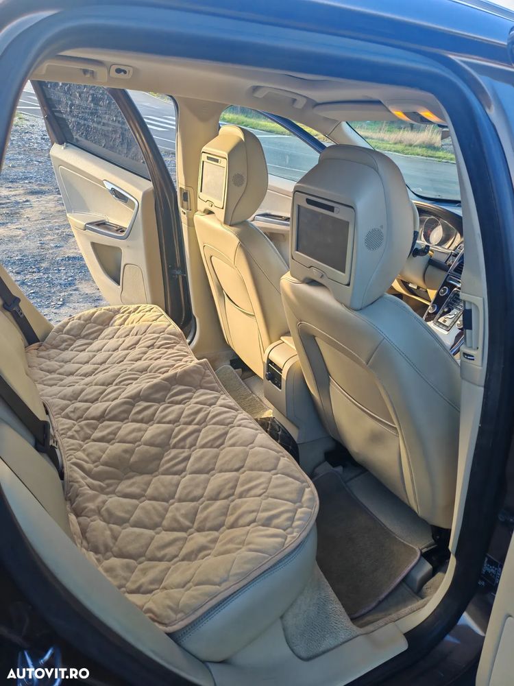 Volvo XC 60 D4AWD Kinetic - 11