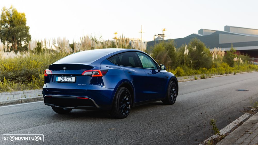 Tesla Model Y Long Range Dual Motor AWD - 5