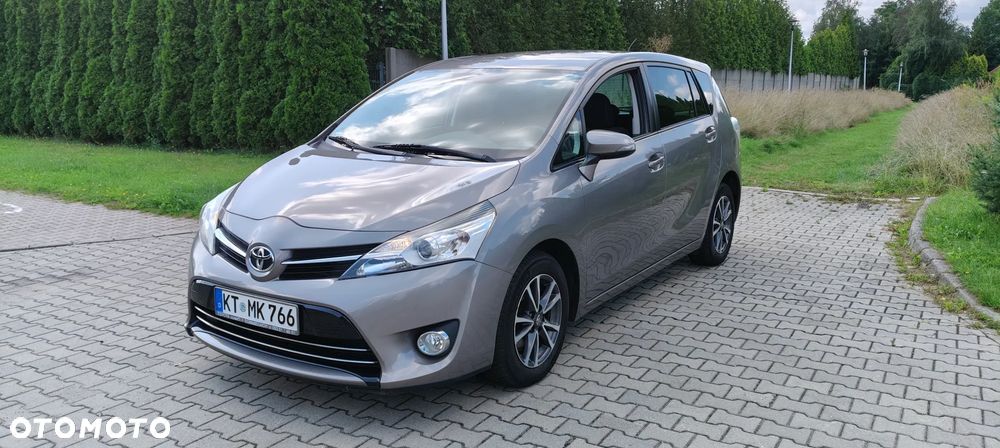 Toyota Corolla Verso - 19