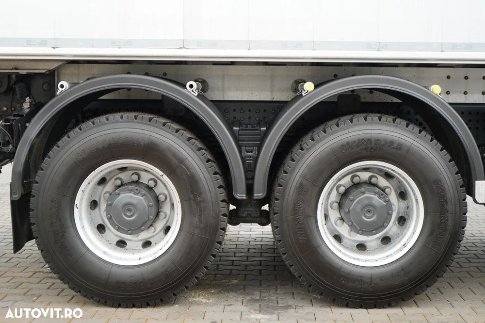 Mercedes-Benz AROCS 3243 / 8x4 / BASCULANĂ 20mc / BASCULANĂ SPATE / EURO 6 / PNEURI 100% / ÎNCĂRCARE: 19.500 KG / HIDROCLAP - 24