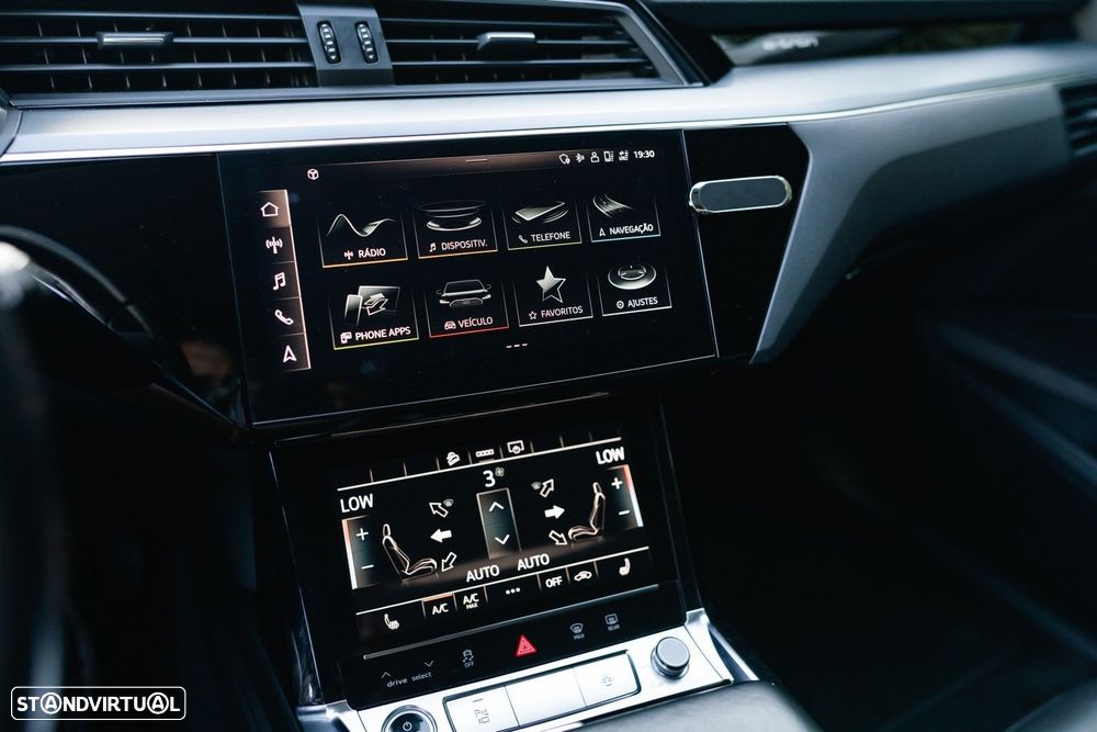 Audi e-tron 50 quattro S line - 45