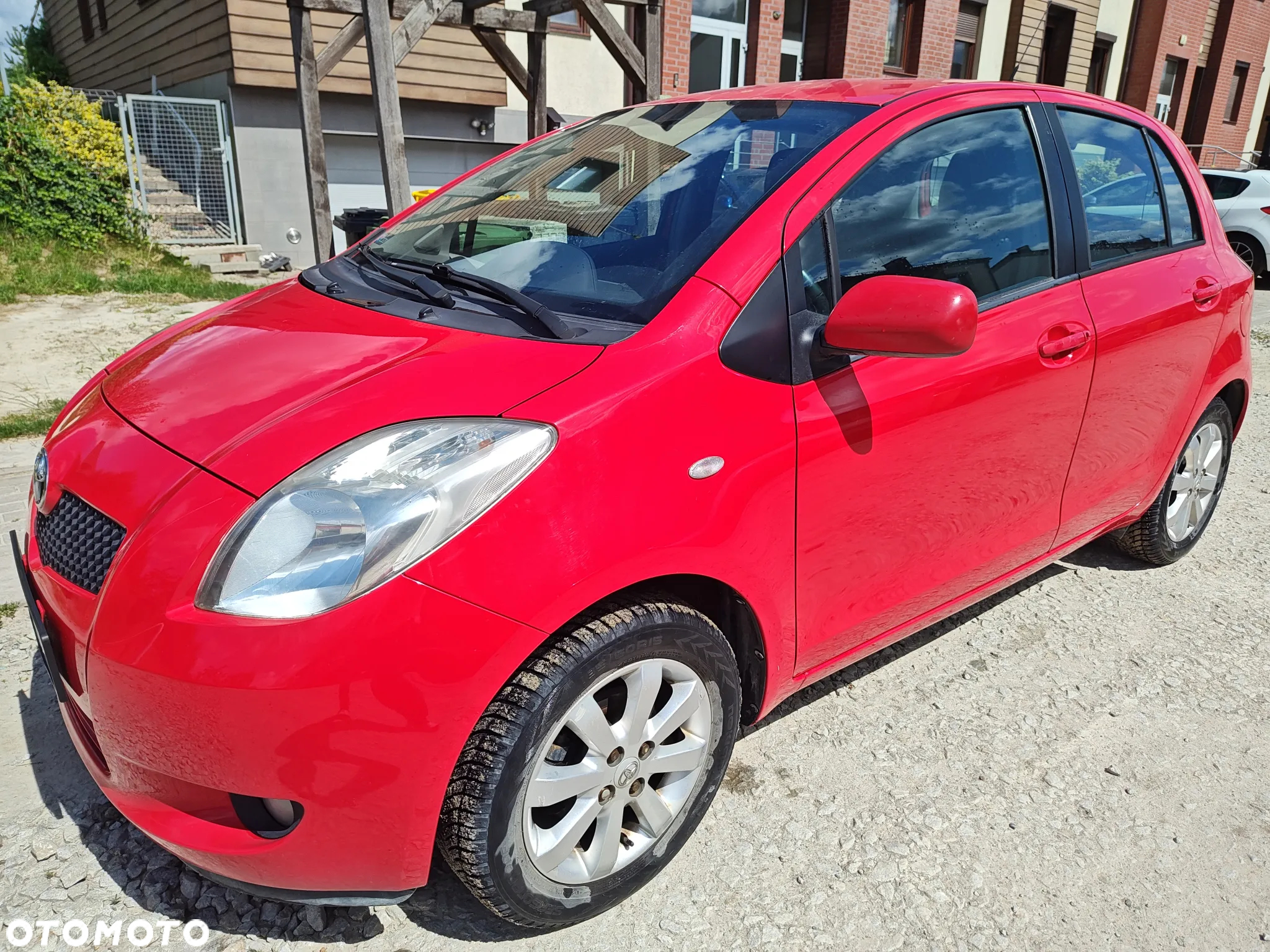 Toyota Yaris - 32