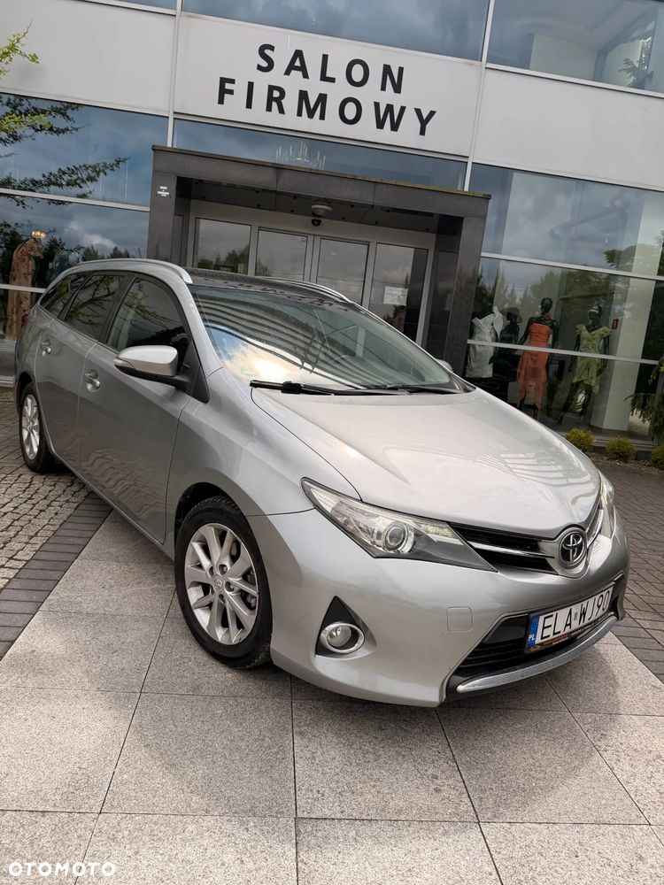 Toyota Auris 1.6 Prestige - 26
