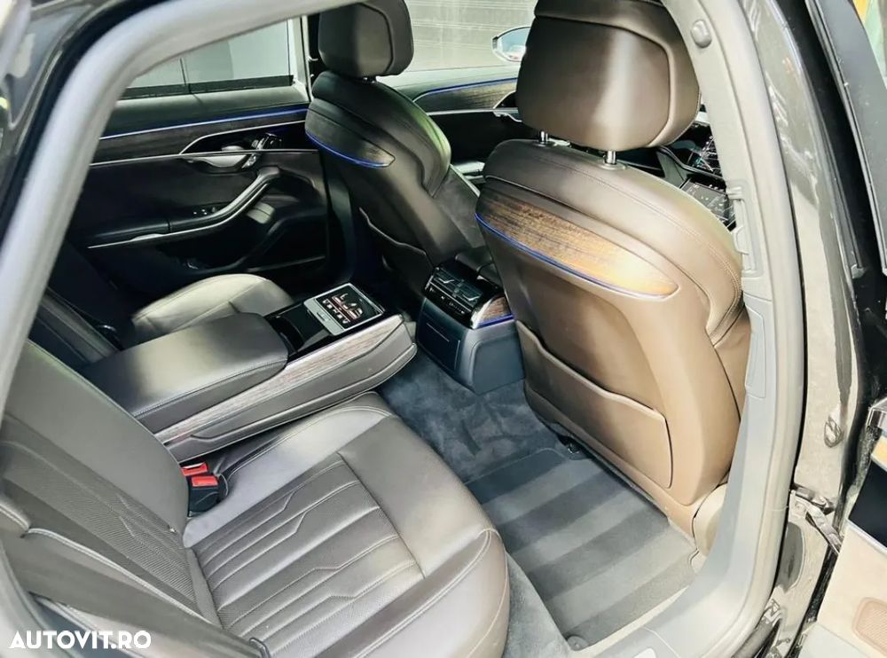 Audi A8 - 12