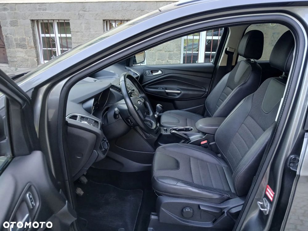 Ford Kuga 2.0 TDCi 4x4 Titanium - 19