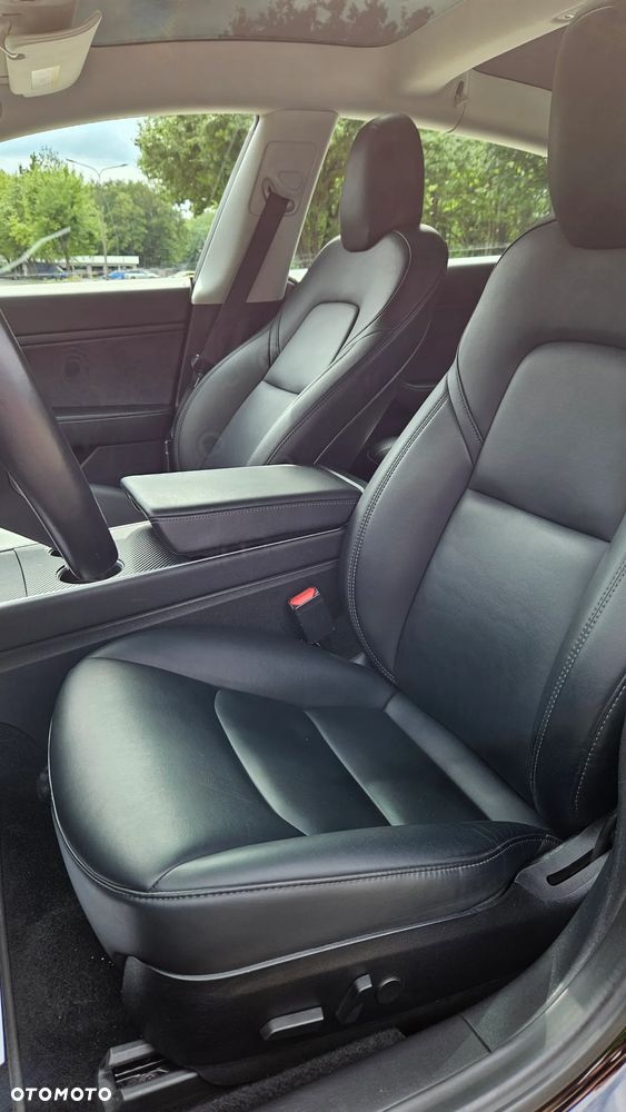Tesla Model 3 - 18