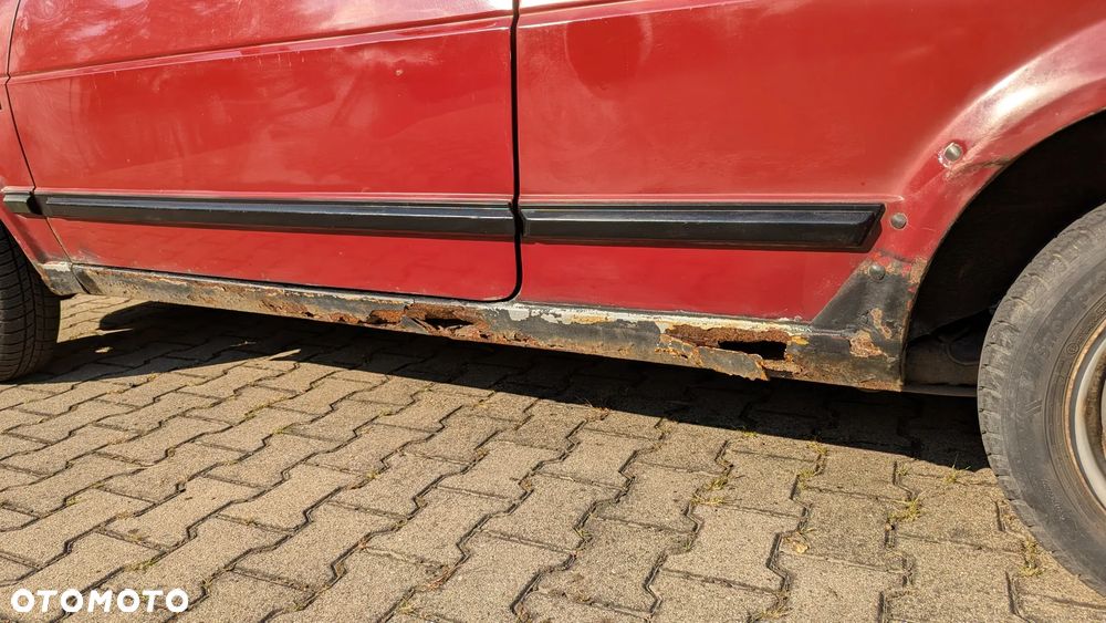 Volkswagen Golf 1.6 CL D - 9