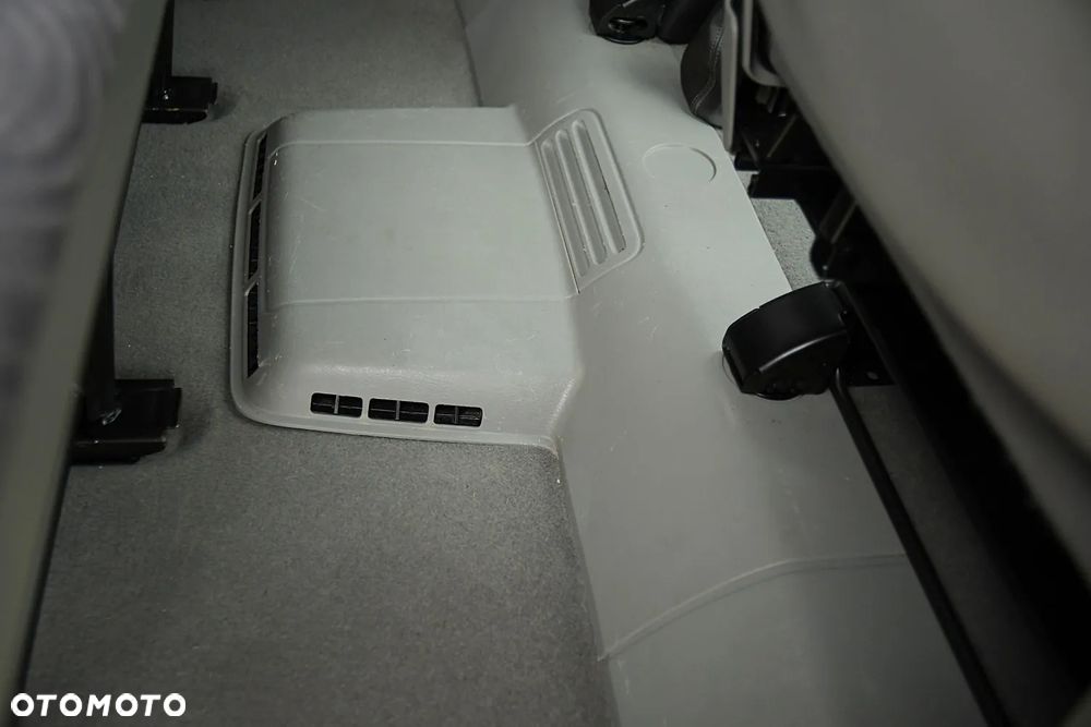 Renault Trafic - 25