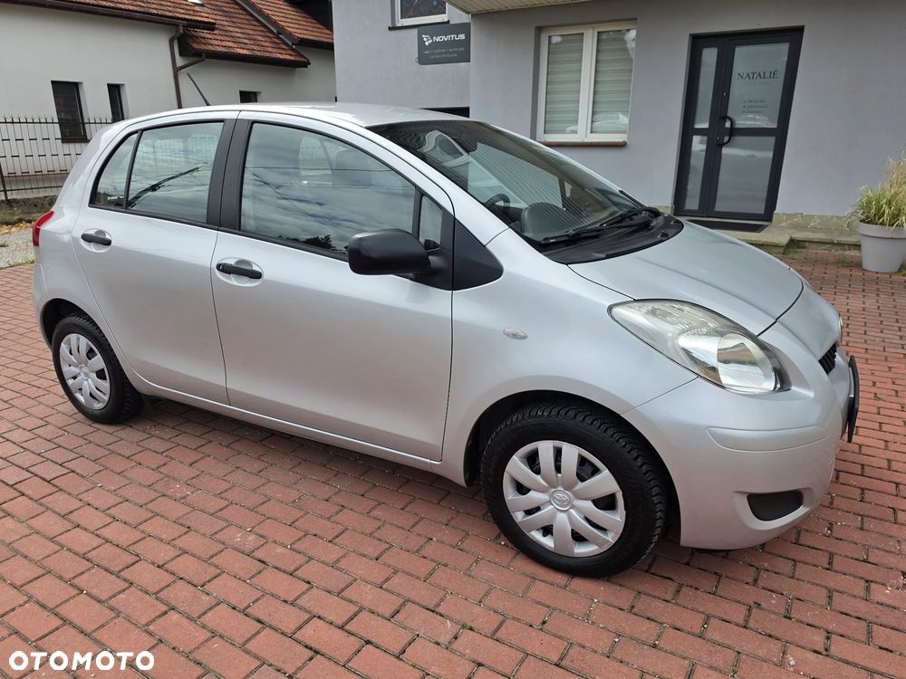 Toyota Yaris - 8