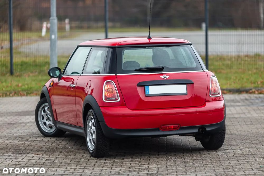 MINI ONE Standard - 15