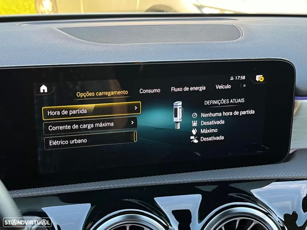 Mercedes-Benz A 250 e AMG Line - 17