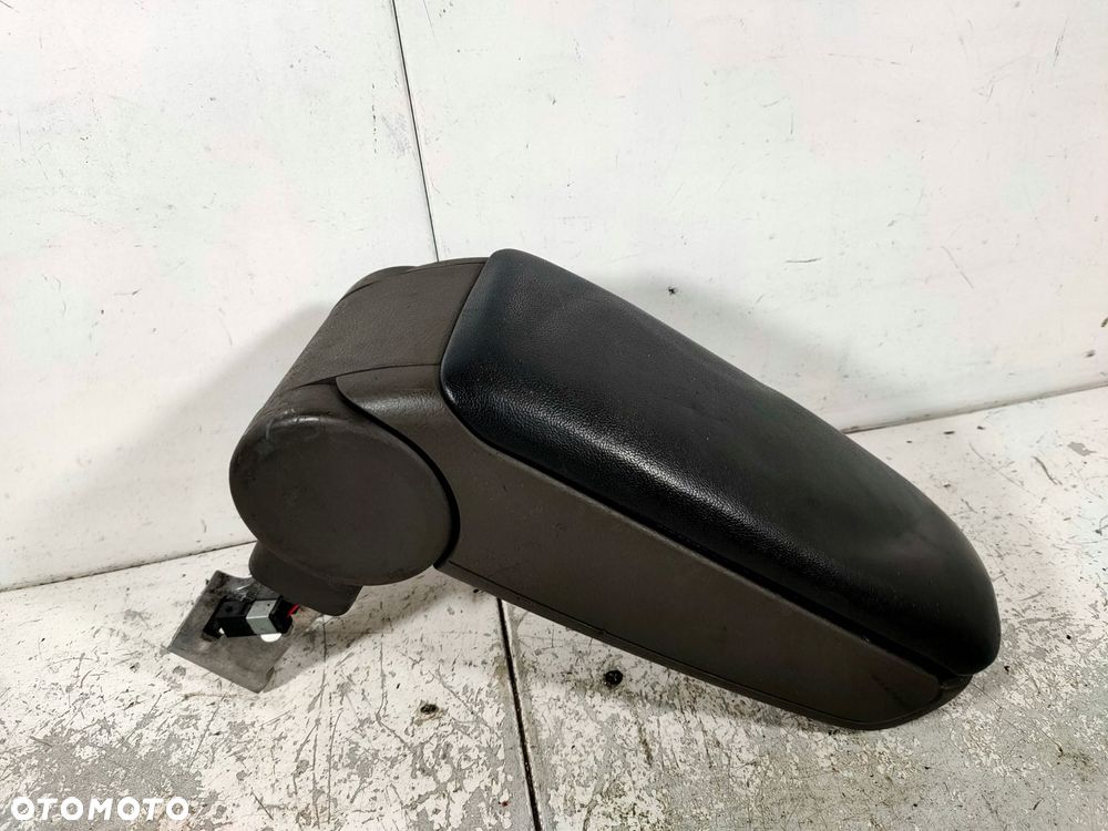 podłokietnik audi a4 b6 8e0864207d szary swing czarna skóra - 2