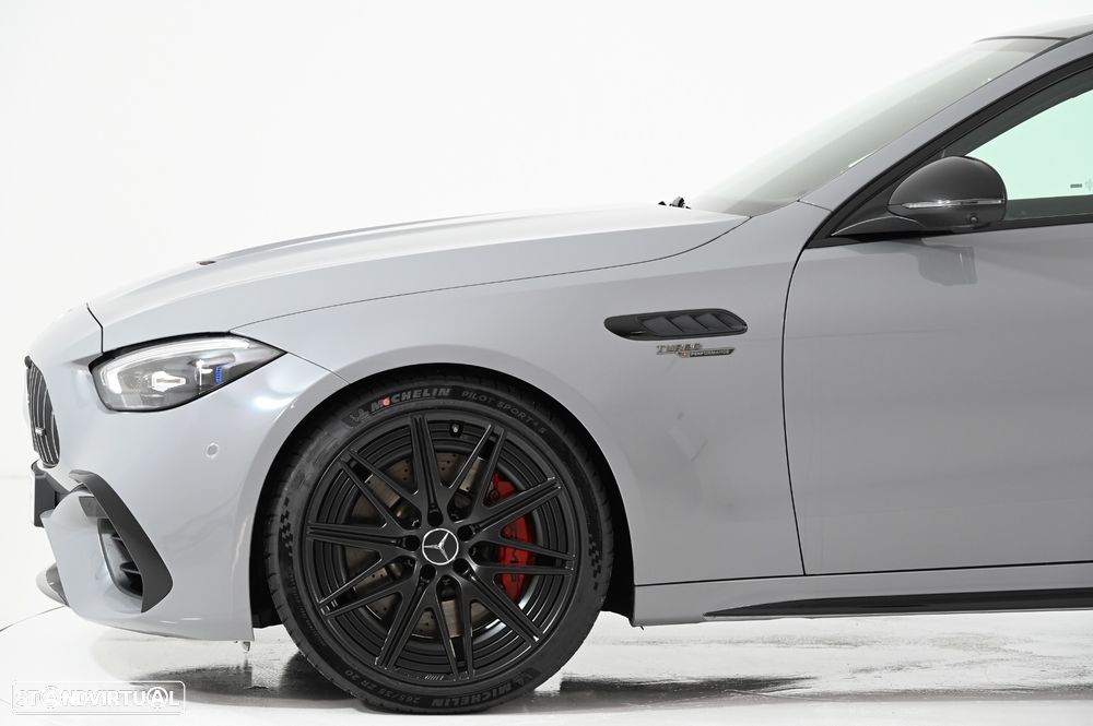 Mercedes-Benz C 63 AMG S E Performance 4Matic - 27