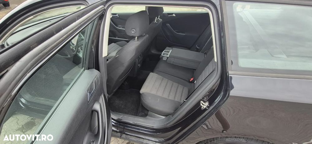 Volkswagen Passat - 8