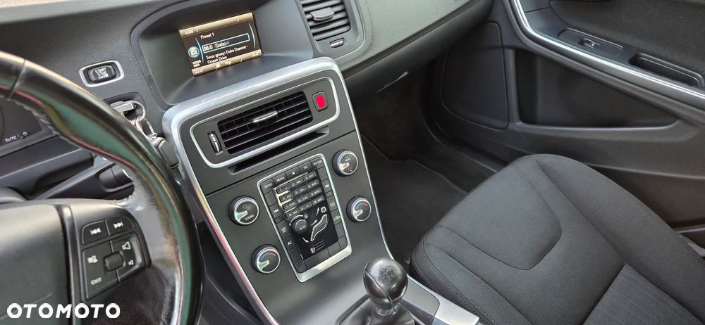 Volvo S60 D3 Momentum - 17