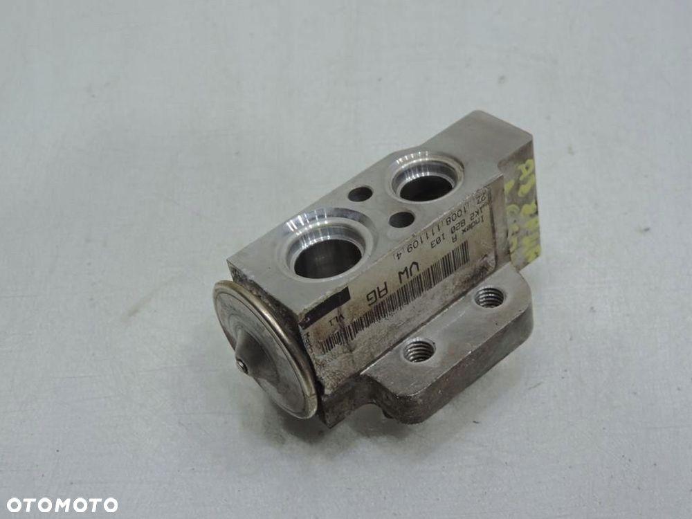 ZAWÓR ROZPRĘŻNY KLIMATYZACJI AUDI A3 8P 1K0820679 - 2