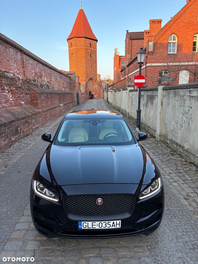 Jaguar F-Pace 2.0 i4D AWD Prestige - 2