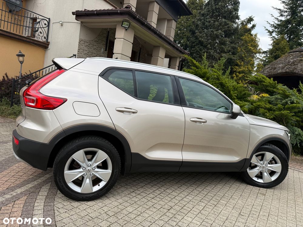 Volvo XC 40 B3 B DKG Plus Bright - 21