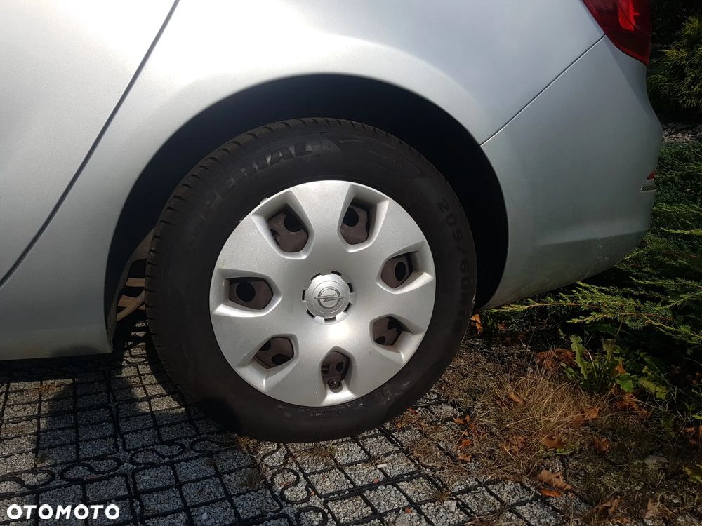 Opel Astra IV 1.4 T Active - 14