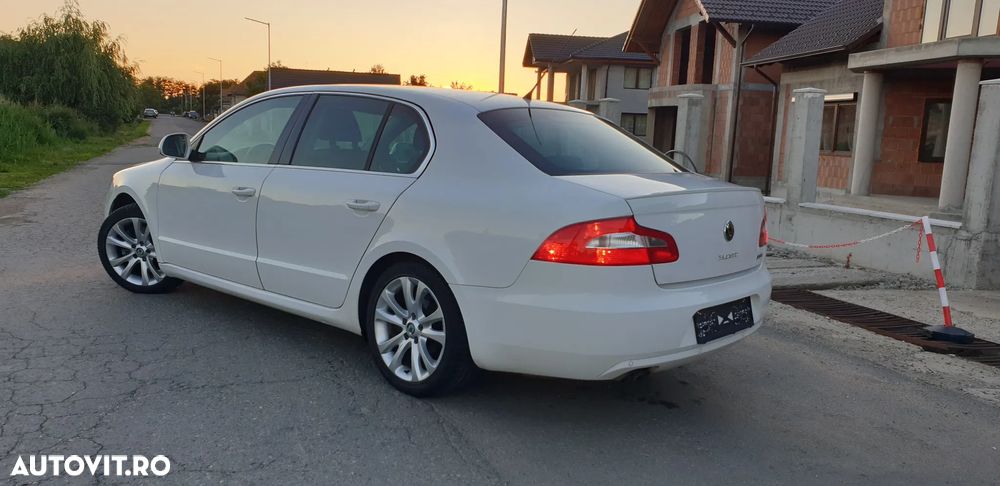 Skoda Superb 1.9 TDI GreenLine - 4