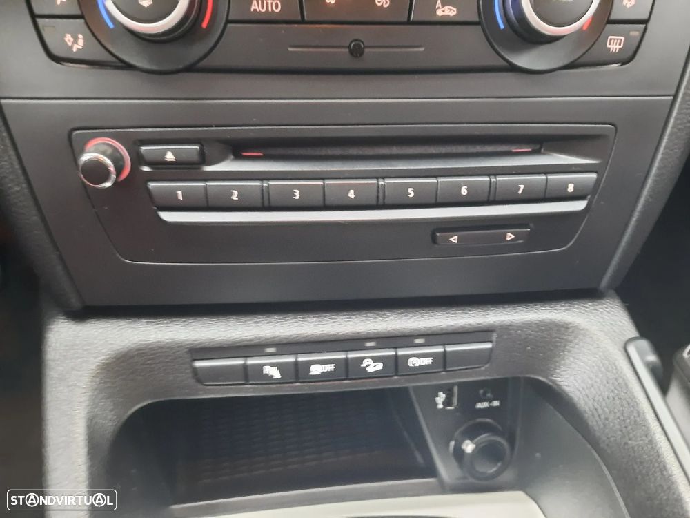 BMW X1 18 d xDrive Line Sport - 39