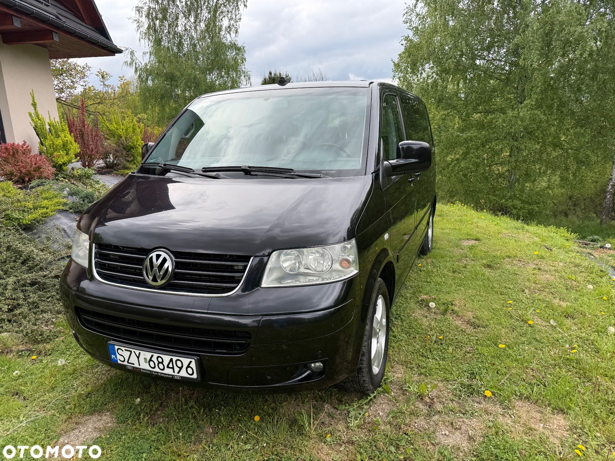 Volkswagen Multivan - 1