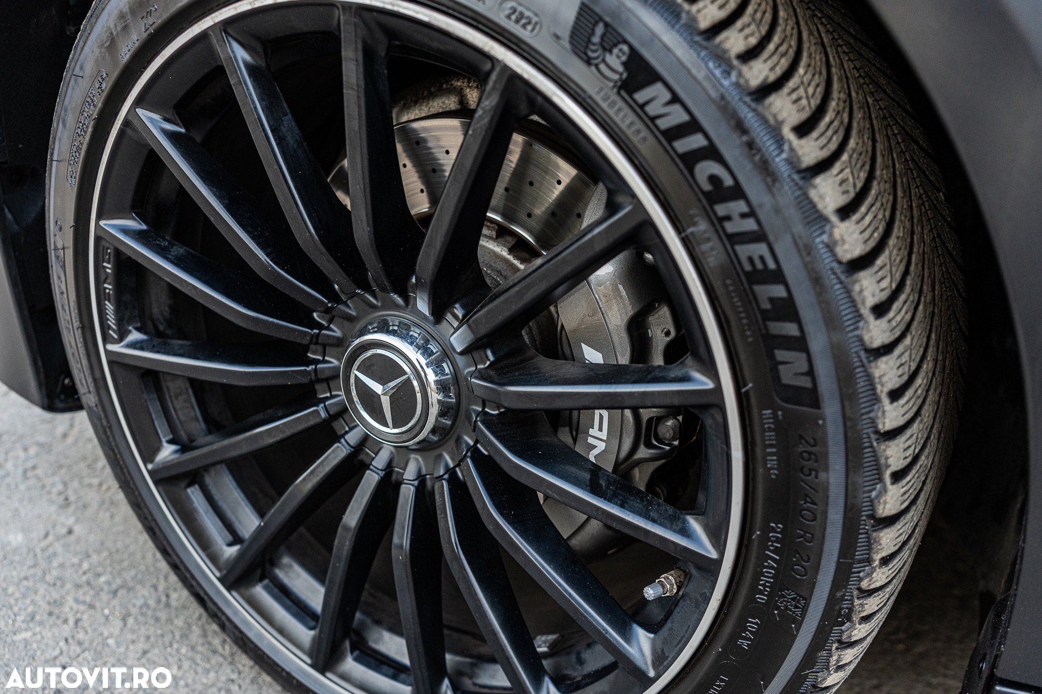 Mercedes-Benz AMG GT 53 4MATIC+ MHEV - 18