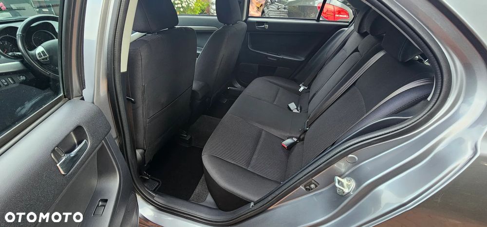 Mitsubishi Lancer Sportback 1.6 ClearTec - 6