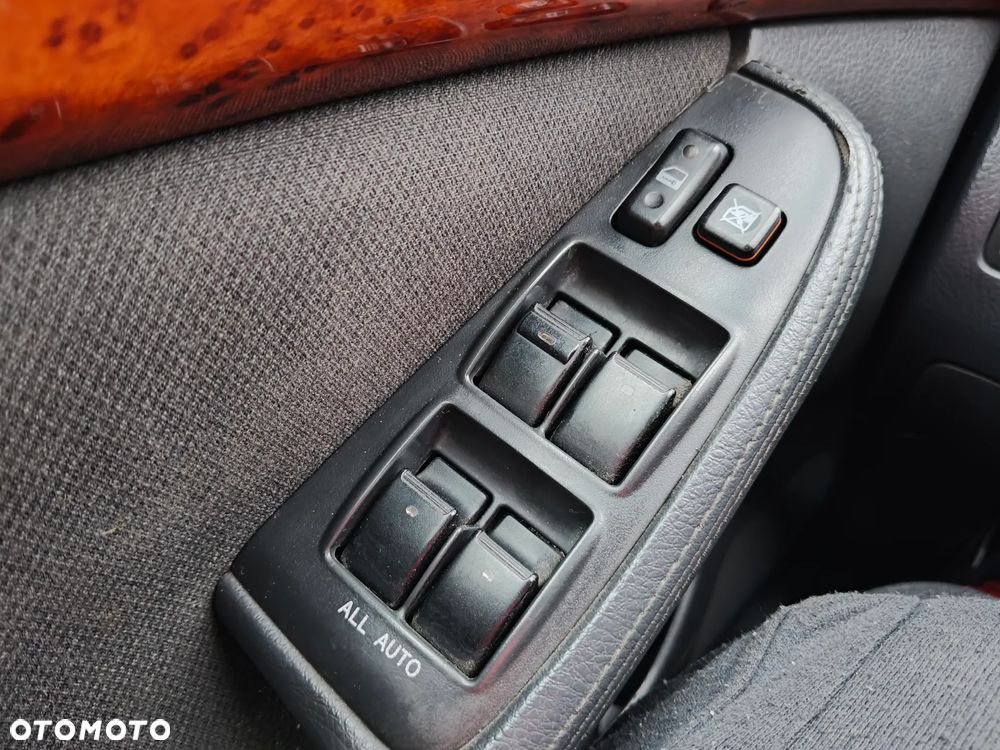 Toyota Avensis 2.0 VVT-i Automatik Executive - 20