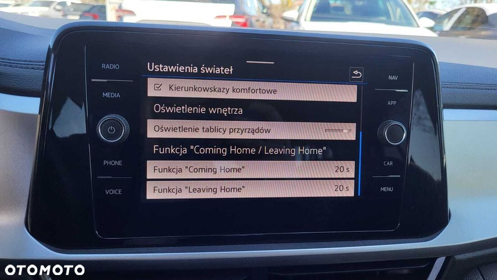 Volkswagen T-Roc - 28