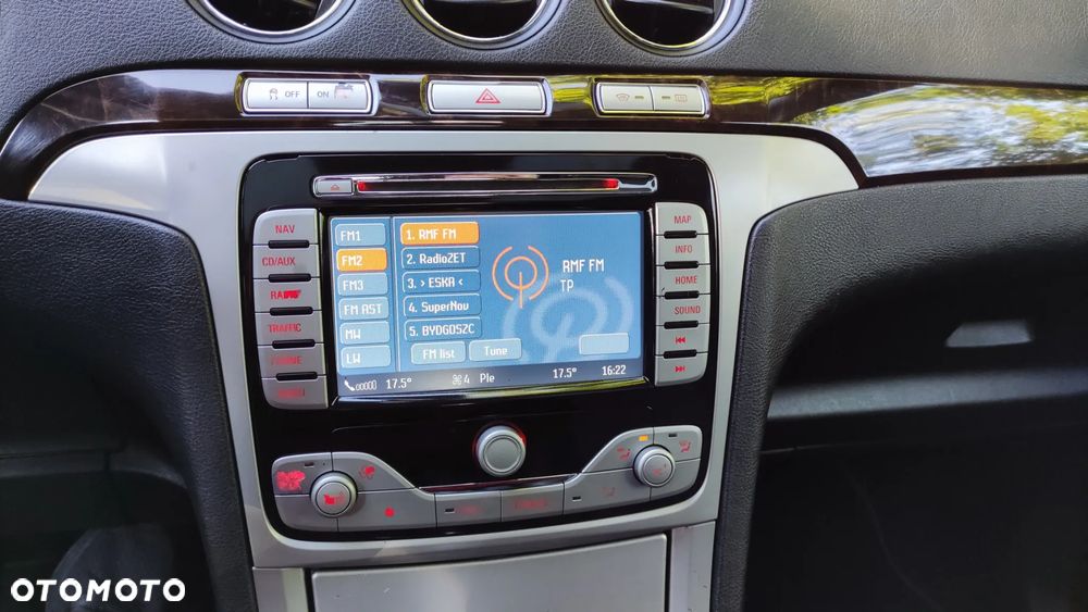 Ford Galaxy 2.0 TDCi Ghia - 26